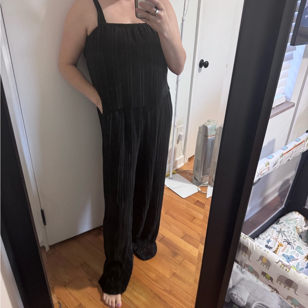 ARULA Black Pleated Wide-Leg Jumpsuit with Straps